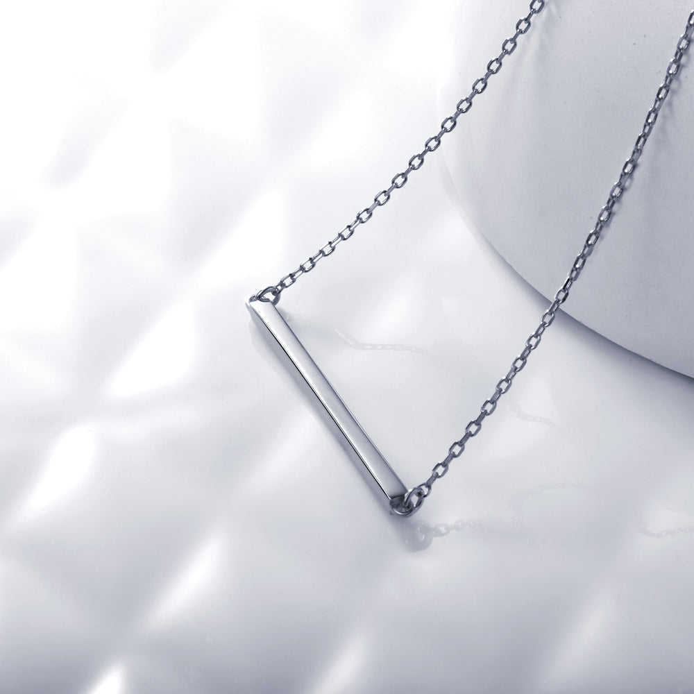 S. Leaf Gold Women's Exquisite Pendant Necklace