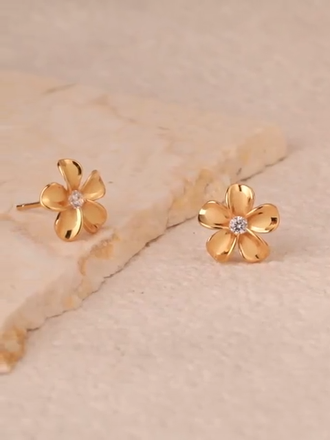 S.Leaf Plumeria Flower Earrings